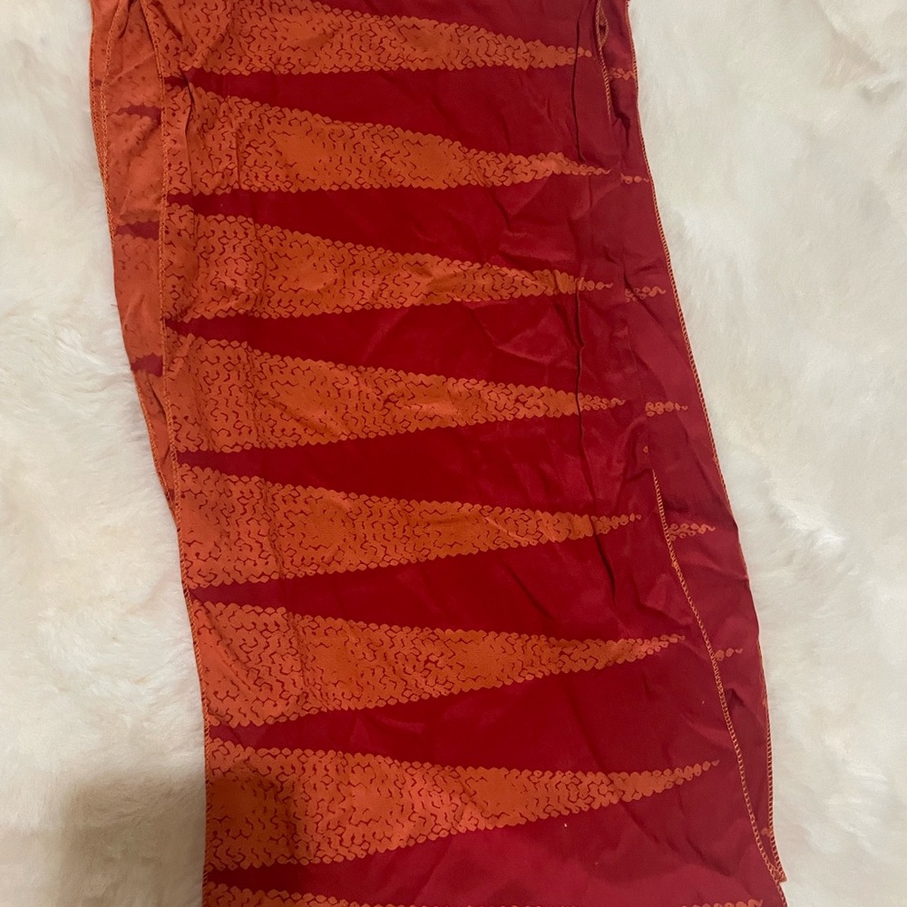 Manaola Scarf